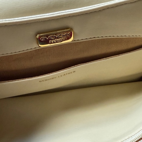 Givenchy Women’s Vintage Chic Cream Crossbody Bag - Picture 4 of 16